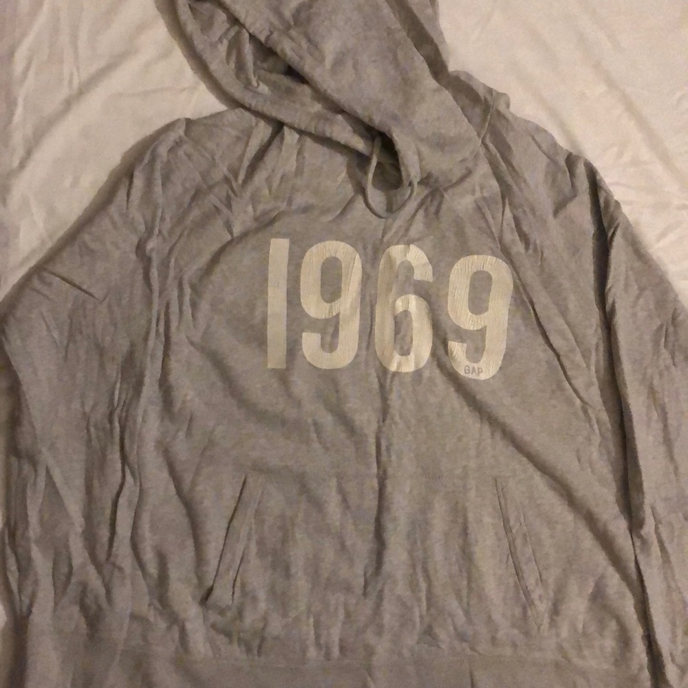 Men’s GAP hoodie